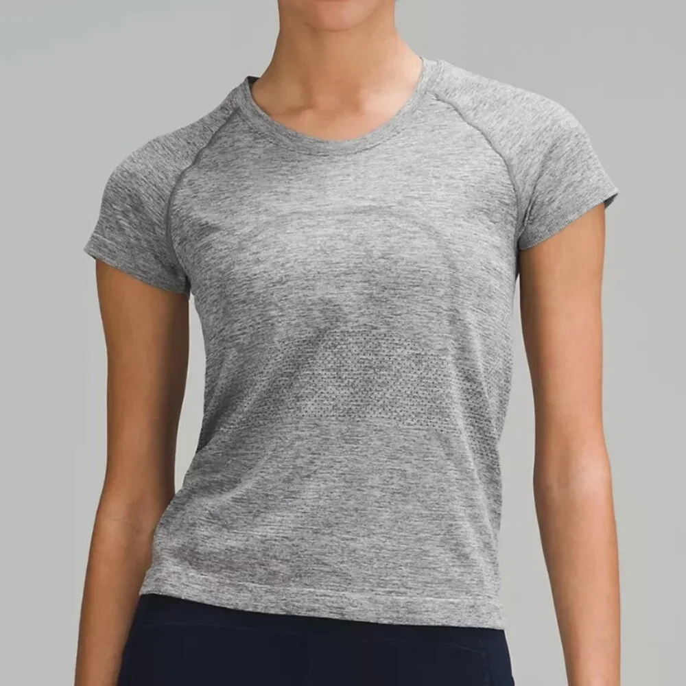 Swiftly Tech Short-Sleeve Shirt 2.0 Waist Length slate size 4 - Picture 1 of 3